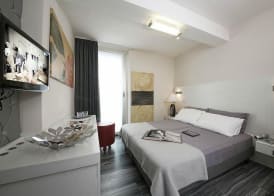 Hotel Atelier Gardone Riviera & Beach 4