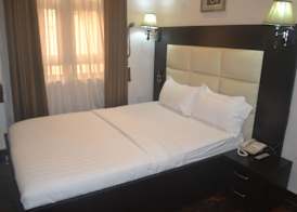 Mac Dove Lounge & Suites ltd 4