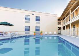 Travelodge by Wyndham El Paso - Airport 3