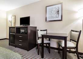Quality Inn Mount Vernon, IL 4