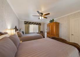 Carmel Inn & Suites 5