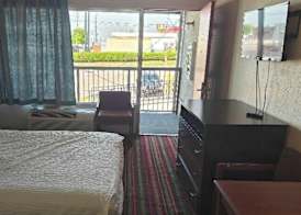Travelodge by Wyndham Richmond Kentucky 5
