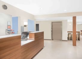 Microtel Inn & Suites by Wyndham Binghamton 2