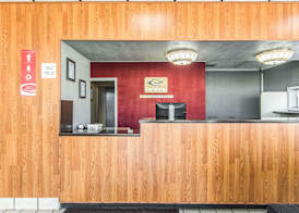 Econo Lodge 2