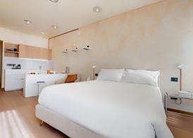 1881 LUXURY SUITES 4