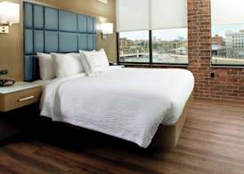 Courtyard by Marriott Akron Downtown 4