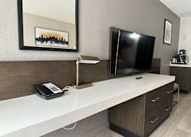 Crowne Plaza Nashville Airport by IHG 5