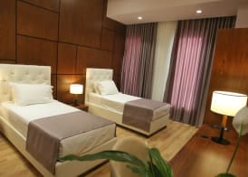 Portik Hotel 5