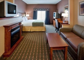 Holiday Inn Express & Suites SUFFOLK by IHG 5