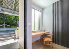 CRAFT Resort & Villas, Phuket Town - scheduled shuttle to Phuket Old Town 4