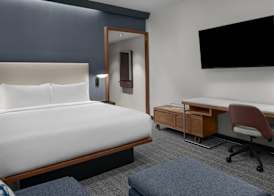 Courtyard by Marriott Modesto North 4