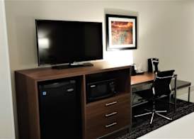 Best Western Plus Coachella Valley Inn & Suites 5