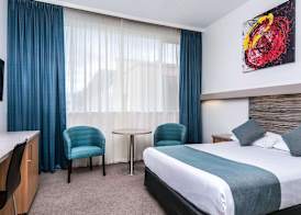 Comfort Inn Regal Park 4