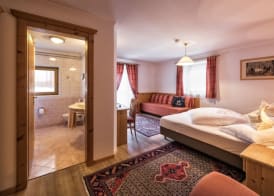 Hotel Mirabel 4