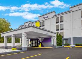 Spark by Hilton Clarks Summit 2