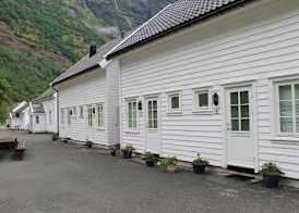 Brekke Apartments 4