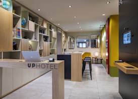 Up Hotel 2