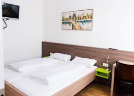 Hotel 37 5
