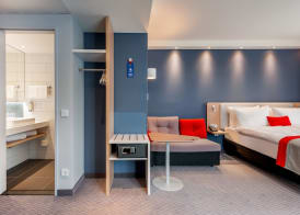 Holiday Inn Express BERLIN - ALEXANDERPLATZ by IHG 2