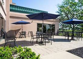 Hampton Inn Buffalo-South/I-90 2