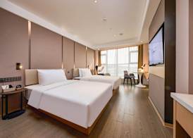 Howard Johnson By Wyndham Club Hotel Songshan Lake Dongguan 5