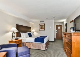 Best Western Plus Cambridge Hotel 4