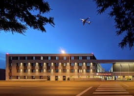 Hilton Garden Inn Bucharest Airport 2