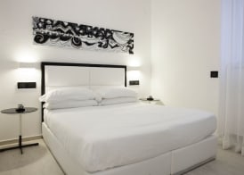 LHP Suite Napoli Parco Margherita 3