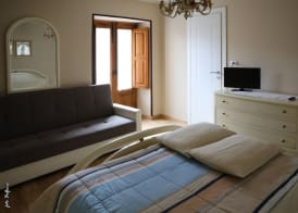 San Nicolò Holiday Home 5