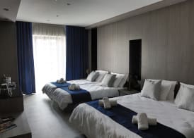 The District Hotel 5