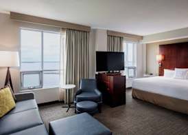 Residence Inn by Marriott Kingston Water's Edge 4
