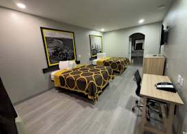 Super 8 by Wyndham Houston/Brookhollow NW 4
