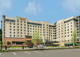 Embassy Suites By Hilton Berkeley Heights 3