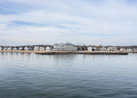 Madison Beach Hotel, Curio Collection by Hilton 5