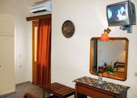Nereides Seaside Apartments 3