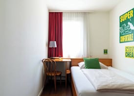 SLEEEP Hotel Sattledt 5