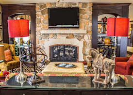 Comfort Suites Edinboro 5