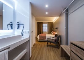 Pierre & Vacances Apartamentos Edificio Eurobuilding 2 4