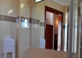 Sandy's Studios Apartments & Log Villas 5