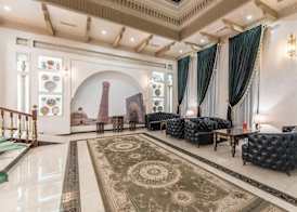 Huayue Mansion Hotel 4