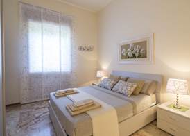 Villa Lazzari B&B Tra i due Mari 4