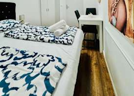 Affordable 5BR Apt Near Atzgersdorf 3