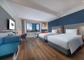 Holiday Inn Express Ningbo City Center by IHG 4