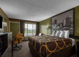 Super 8 by Wyndham Perrysburg-Toledo 5