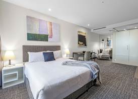 MainStay Suites Hawthorn 5