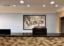 Super 8 by Wyndham Galveston 4