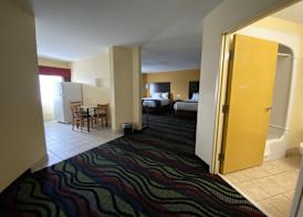 Days Inn & Suites by Wyndham Augusta Near Fort Eisenhower 4