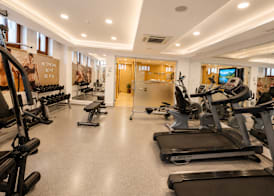 GLK PREMIER The Home Suites & Spa 2