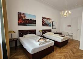 Hotel Pension Museum 5