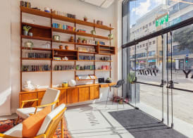 Wom Allenby Pod Hotel 2